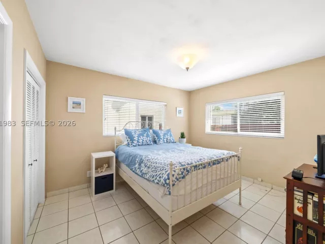 2-bedroom home for sale in Miami Beach - 2010 Calais Dr - MondialRealty