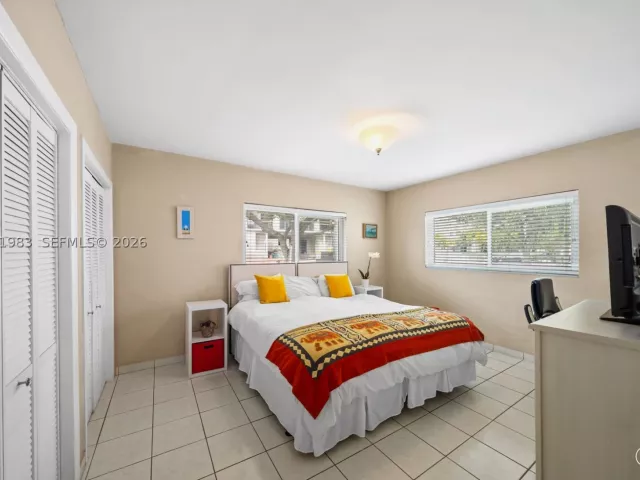2-bedroom home for sale in Miami Beach - 2010 Calais Dr - MondialRealty