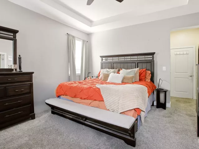 4-bedroom home for sale in Riviera Beach - 6026 Pine Tree Way 6026 - MondialRealty