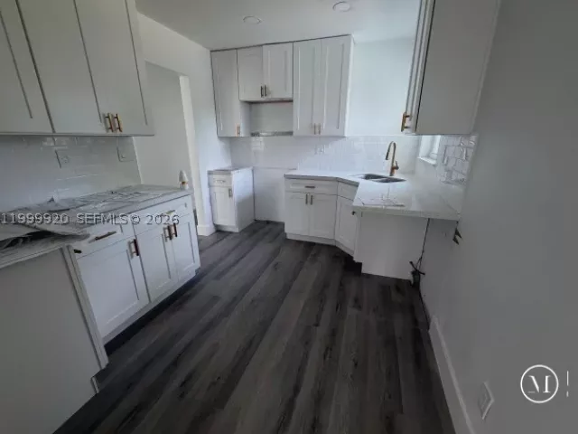 3-bedroom home for sale in Miami Gardens - 1260 NW 188th St - MondialRealty