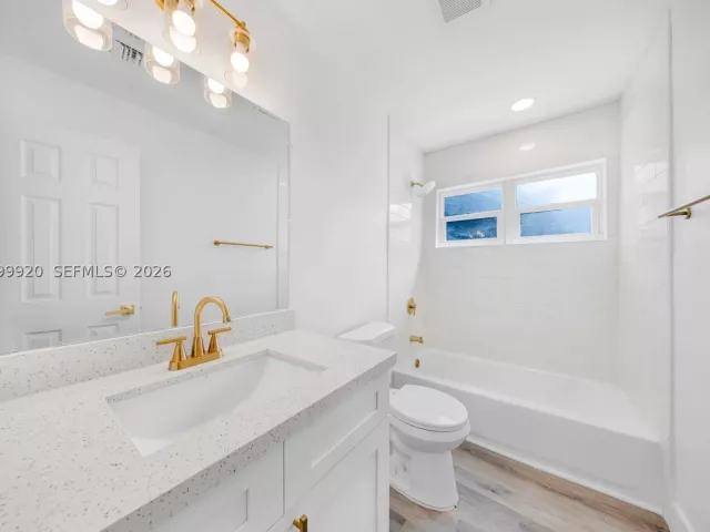 3-bedroom home for sale in Miami Gardens - 1260 NW 188th St - MondialRealty