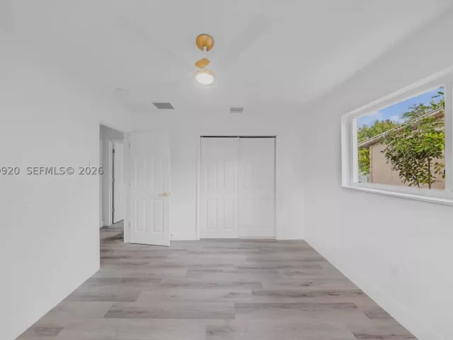3-bedroom home for sale in Miami Gardens - 1260 NW 188th St - MondialRealty