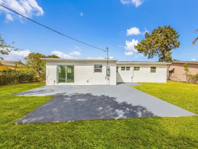 3-bedroom home for sale in Miami Gardens - 1260 NW 188th St - MondialRealty