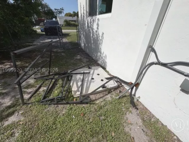 3-bedroom home for sale in Miami Gardens - 1260 NW 188th St - MondialRealty
