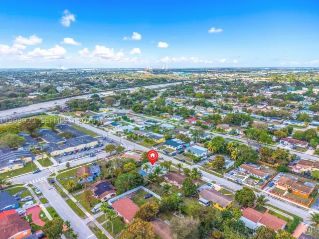 3-bedroom home for sale in Miami Gardens - 1260 NW 188th St - MondialRealty
