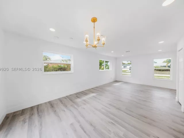 3-bedroom home for sale in Miami Gardens - 1260 NW 188th St - MondialRealty