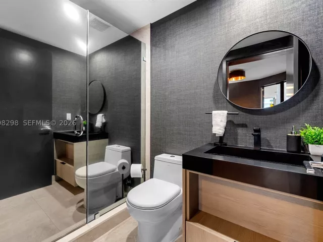 3-bedroom condo for sale in Miami - 488 NE 18th St 715 - MondialRealty
