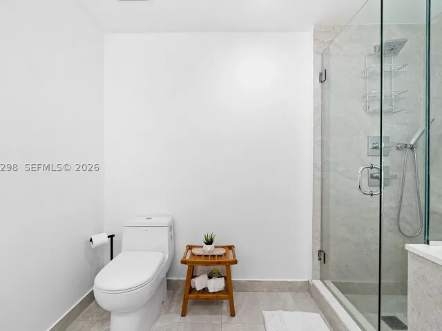 3-bedroom condo for sale in Miami - 488 NE 18th St 715 - MondialRealty