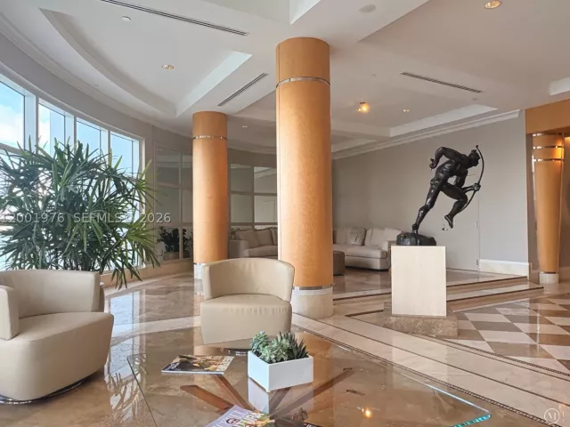 2-bedroom condo for sale in Miami - 848 Brickell Key Dr 905 - MondialRealty