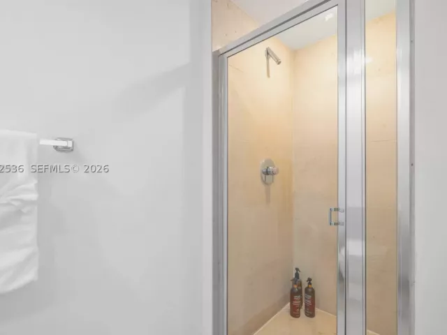 2-bedroom condo for sale in Miami - 485 Brickell Ave 4104 - MondialRealty