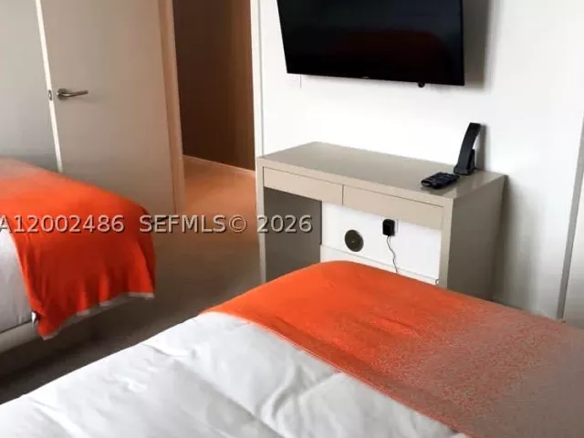 2-bedroom condo for sale in Hollywood - 4111 S Ocean Dr 1002 - MondialRealty