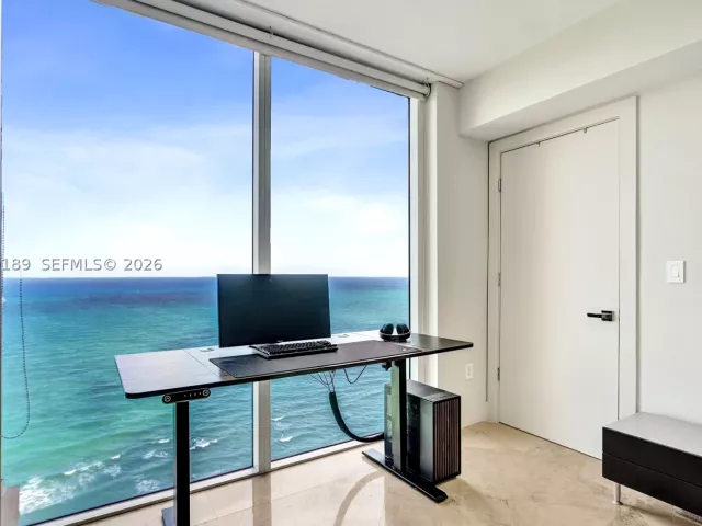 3-bedroom condo for sale in Sunny Isles Beach - 19111 Collins Ave 2703 - MondialRealty