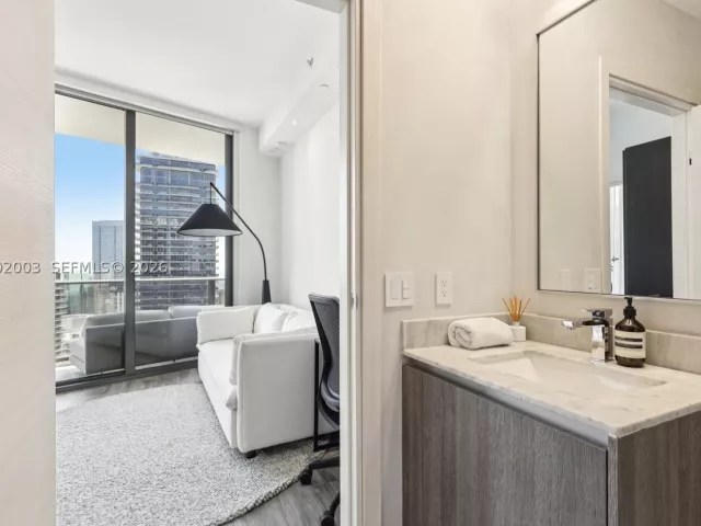 2-bedroom condo for sale in Miami - 801 S Miami Ave 4902 - MondialRealty