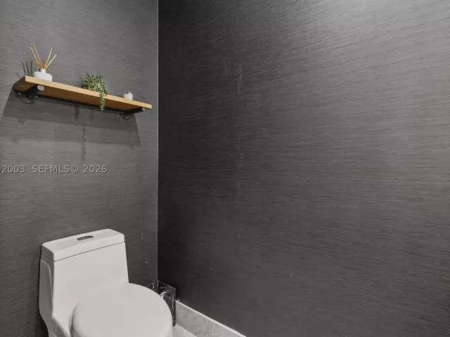 2-bedroom condo for sale in Miami - 801 S Miami Ave 4902 - MondialRealty