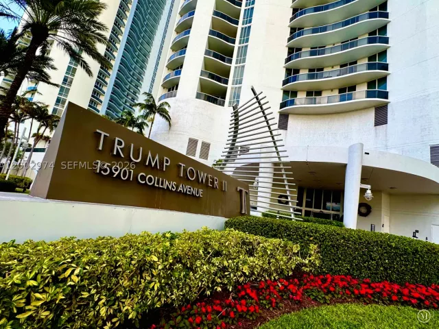 3-bedroom condo for rent in Sunny Isles Beach - 15901 Collins Ave 1804 - MondialRealty