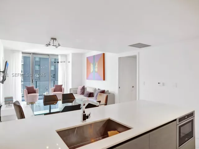 2-bedroom condo for sale in Miami - 1300 S Miami Ave 3111 - MondialRealty