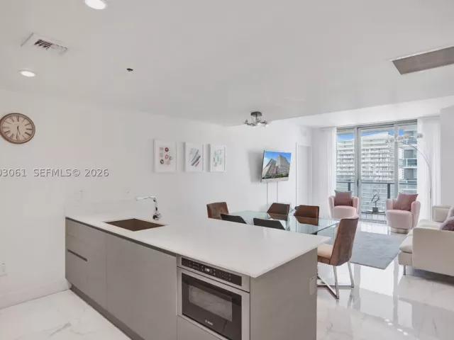 2-bedroom condo for sale in Miami - 1300 S Miami Ave 3111 - MondialRealty