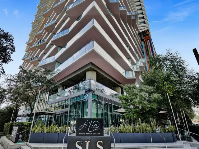 2-bedroom condo for sale in Miami - 1300 S Miami Ave 3111 - MondialRealty