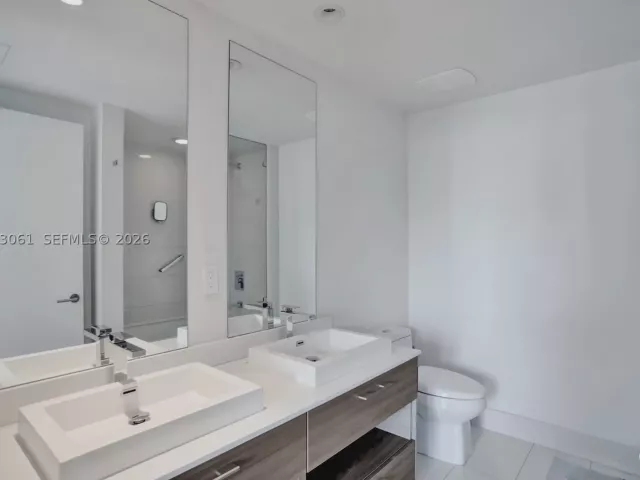 2-bedroom condo for sale in Miami - 1300 S Miami Ave 3111 - MondialRealty