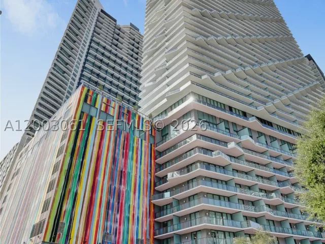 2-bedroom condo for sale in Miami - 1300 S Miami Ave 3111 - MondialRealty