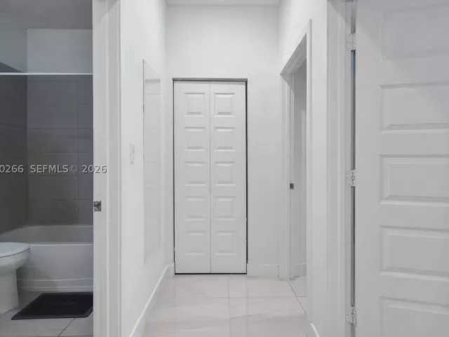3-bedroom home for sale in Doral - 10467 NW 82nd St 11 - MondialRealty