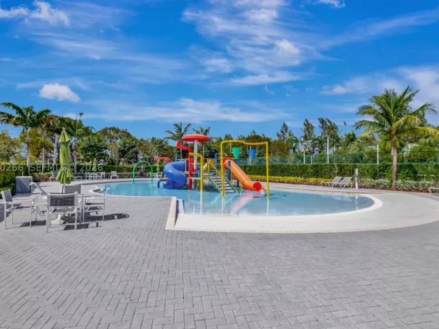3-bedroom home for sale in Doral - 10467 NW 82nd St 11 - MondialRealty