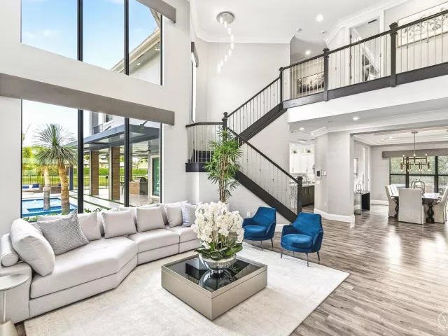 8-bedroom home for sale in Delray Beach - 16722 Cannes Street - MondialRealty