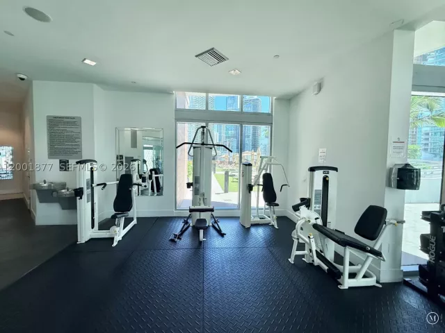 3-bedroom condo for sale in Miami - 350 S Miami Ave 1601 - MondialRealty