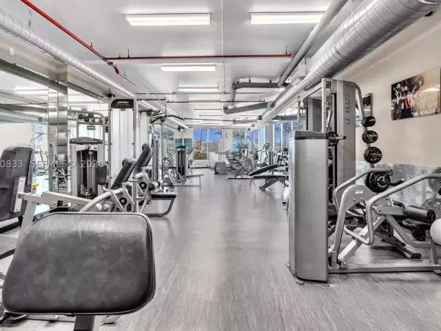 3-bedroom condo for sale in Aventura - 3029 NE 188th St 721 - MondialRealty