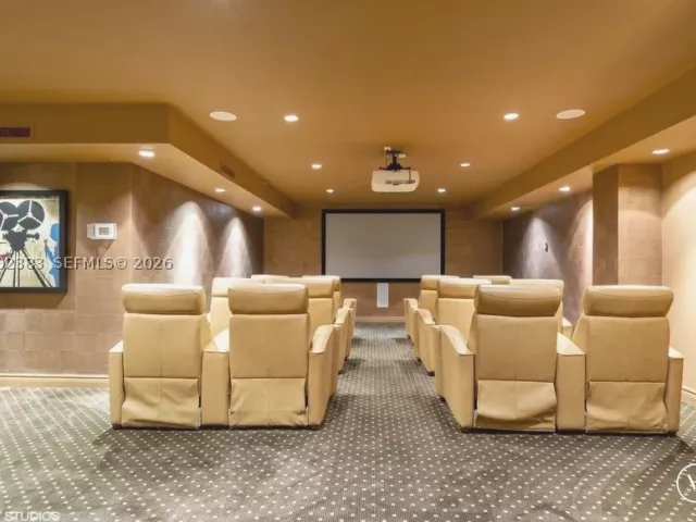 2-bedroom condo for sale in Aventura - 19707 Turnberry Way PH-D - MondialRealty