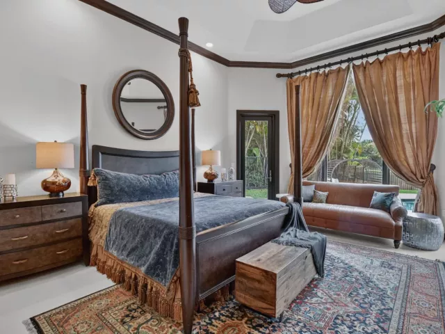 5-bedroom home for sale in Boca Raton - 19220 Fox Landing Drive - MondialRealty