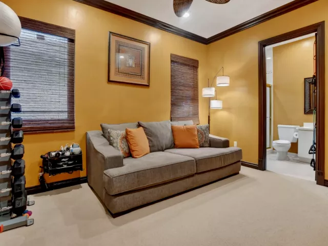 5-bedroom home for sale in Boca Raton - 19220 Fox Landing Drive - MondialRealty