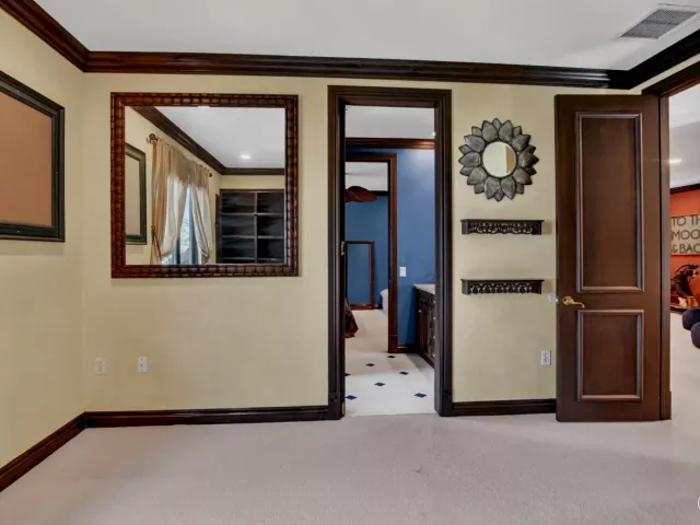 5-bedroom home for sale in Boca Raton - 19220 Fox Landing Drive - MondialRealty