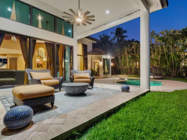 5-bedroom home for sale in Boca Raton - 19220 Fox Landing Drive - MondialRealty