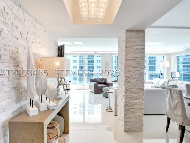 2-bedroom condo for sale in Hollywood - 2751 S Ocean Dr 908S - MondialRealty