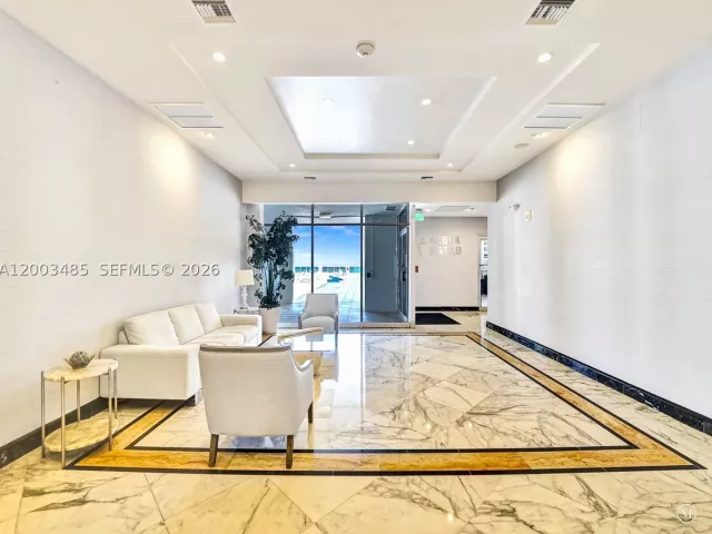 2-bedroom condo for sale in Hollywood - 2751 S Ocean Dr 908S - MondialRealty