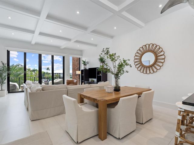 2-bedroom home for rent in Fort Lauderdale - 1800 S Ocean Dr 406 - MondialRealty