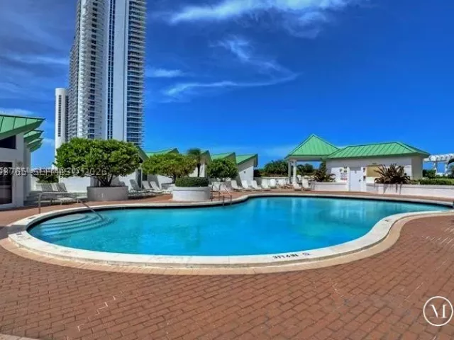 2-bedroom condo for rent in Sunny Isles Beach - 16711 Collins Ave 602 - MondialRealty