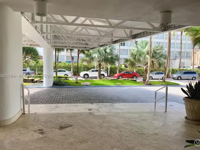 2-bedroom condo for rent in Sunny Isles Beach - 16711 Collins Ave 602 - MondialRealty