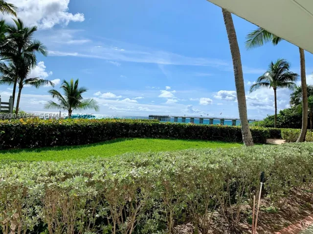2-bedroom condo for rent in Sunny Isles Beach - 16711 Collins Ave 602 - MondialRealty