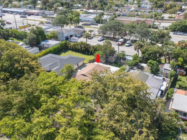 3-bedroom home for sale in West Palm Beach - 1020 Avon Road - MondialRealty
