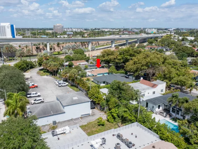 3-bedroom home for sale in West Palm Beach - 1020 Avon Road - MondialRealty