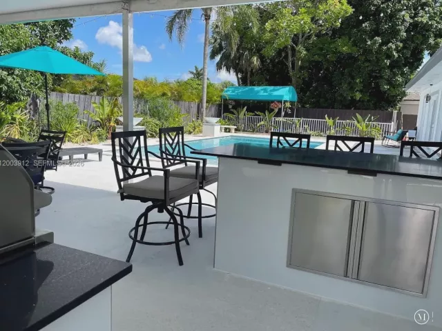 5-bedroom home for rent in Miami - 15551 SW 155th Ave 0 - MondialRealty