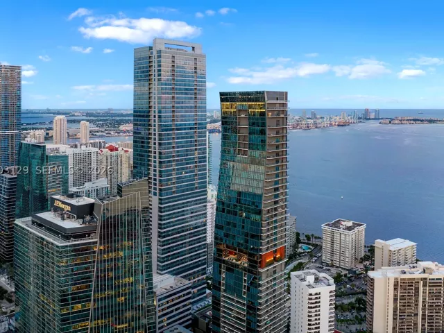 1-bedroom condo for sale in Miami - 1451 Brickell Ave 903 - MondialRealty