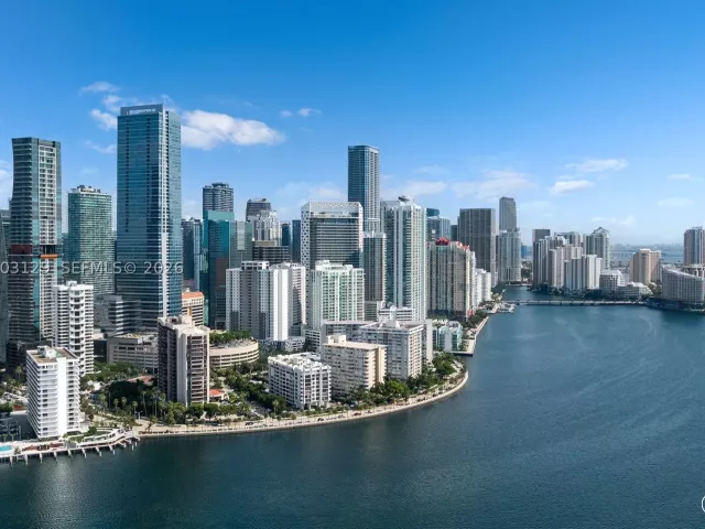 1-bedroom condo for sale in Miami - 1451 Brickell Ave 903 - MondialRealty