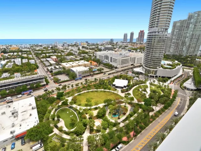 2-bedroom condo for sale in Miami Beach - 650 West Ave 2612 - MondialRealty