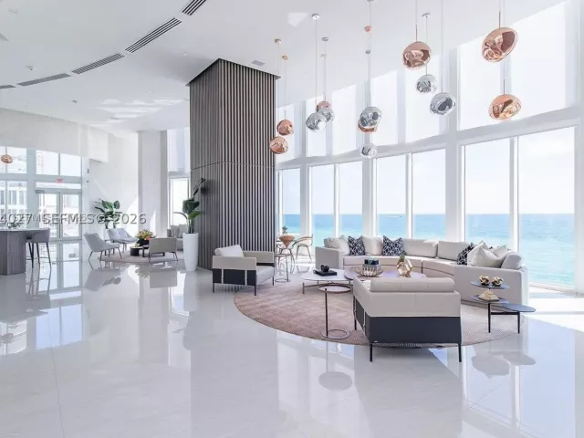3-bedroom condo for rent in Sunny Isles Beach - 16001 Collins Ave 406 - MondialRealty