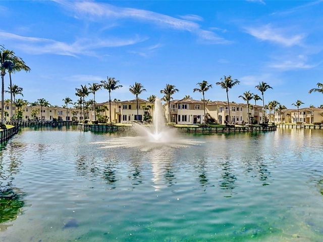 3-bedroom home for rent in Aventura - 21032 NE 32nd Ave 21032 - MondialRealty