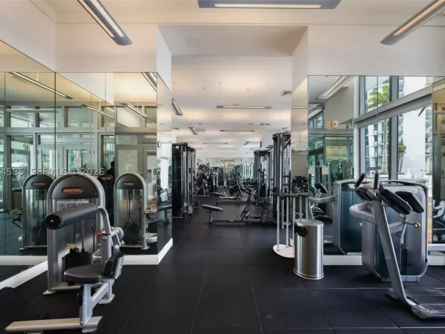 2-bedroom condo for sale in Miami - 90 SW 3rd St 2602 - MondialRealty