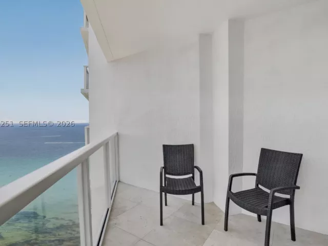 2-bedroom condo for sale in Sunny Isles Beach - 16699 Collins Ave 2404 - MondialRealty